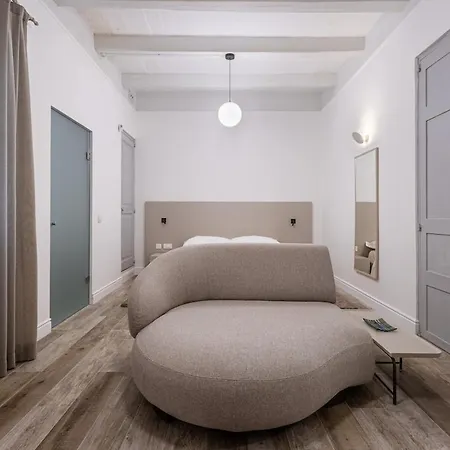 Old Theatre - Favignana アパート